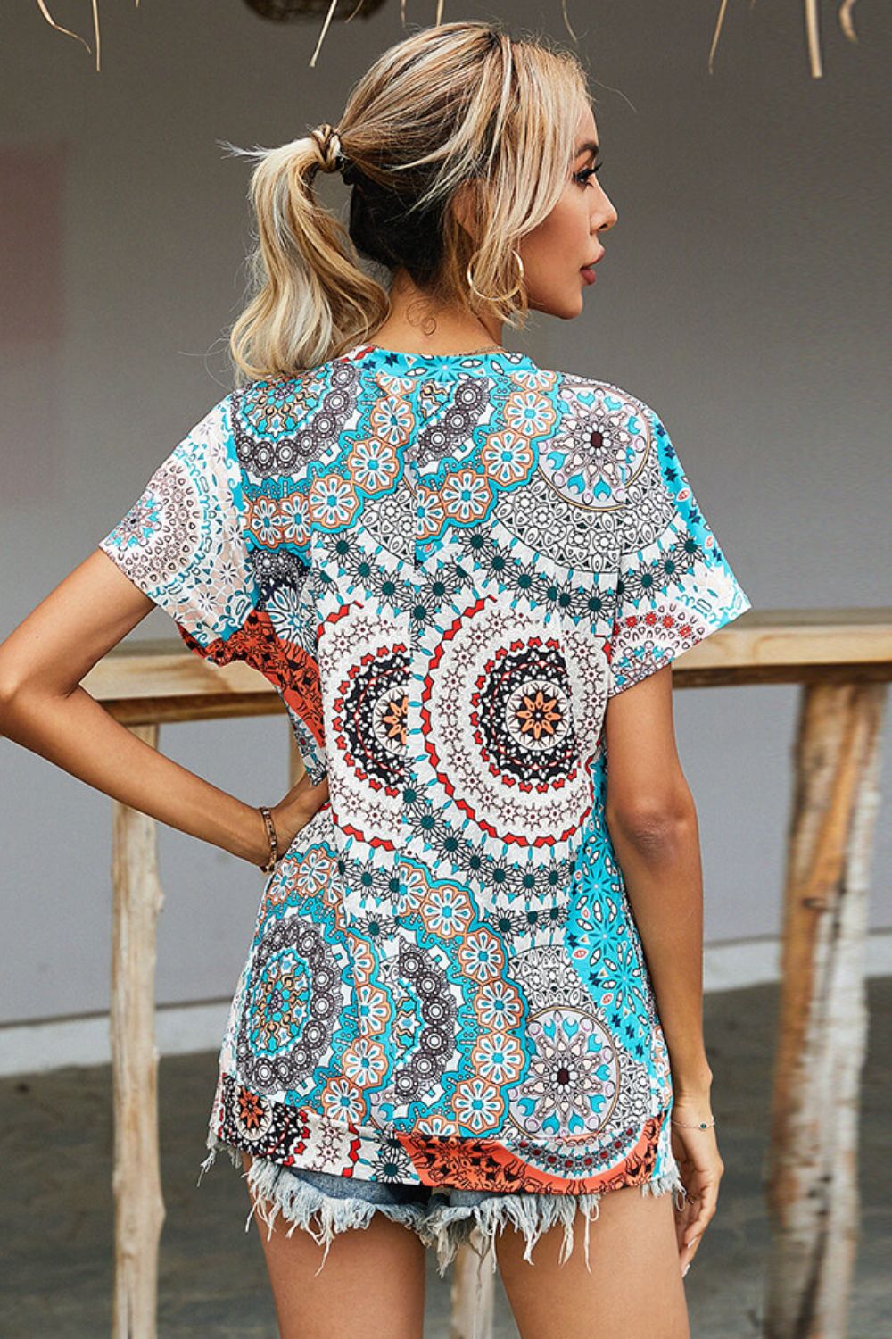 Shiny Printed Round Neck Short Sleeve Tee