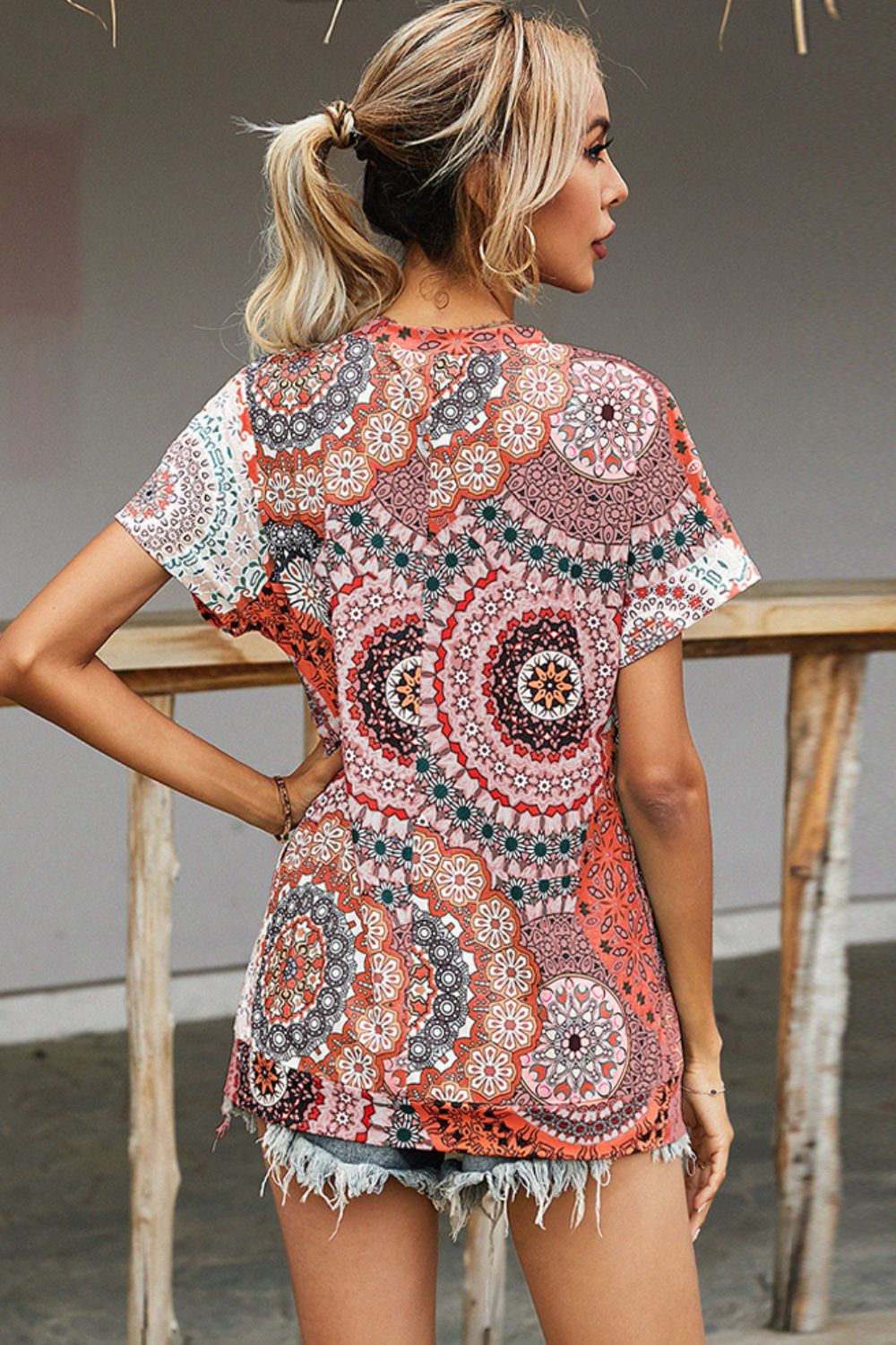 Shiny Printed Round Neck Short Sleeve Tee